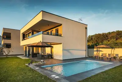 Image de Villa Angelina - Villa idyllique de 4 chambres pour 8 personnes avec piscine près de Porec