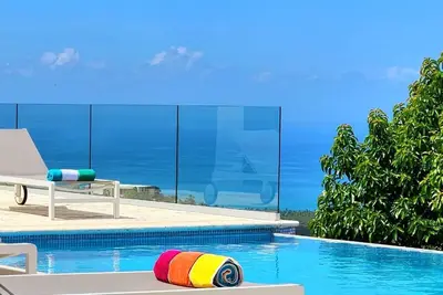 Villa Chanel entre luxe et volupté - 6 Ch - 7 Sdb - 10mn centre plages - restos
