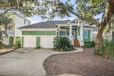 Image de 159 Ocean Creek Blvd, \"Marsh Mellow\" - New to Vrbo! Resort Access Included!