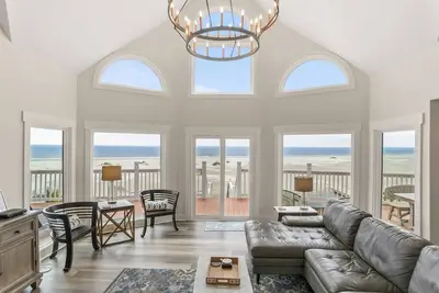 Image de 805 Marlin Drive - Completely Renovated! Resort Access Included!