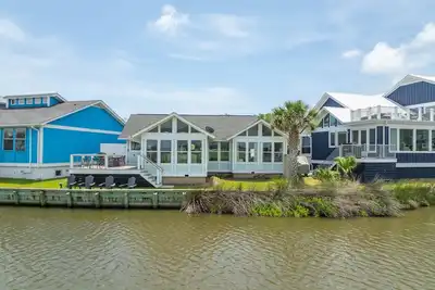 Image de 3 Fairway Club Drive - New to Vrbo! Resort Access Included!