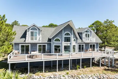 Image de 727 Seahorse Road - New to Vrbo! Resort Access Included!