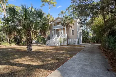 Image de 823 Bonito Road - New to Vrbo! Resort Access Included!