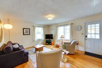 Image de Ludington Vacation Rental - Walk to Lake Michigan!