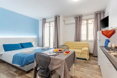 Image de Maison de vacances 'Casavacanzefranca - 14' avec balcon, Wi-Fi et climatisation