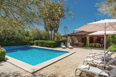 Image de Villa \"Llangana\" avec vue sur les montagnes, piscine privée et Wi-Fi