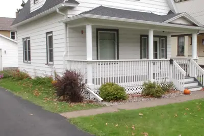 Image de Historic kit home close to hiking, skiing, and Atv/snowmobile trails.