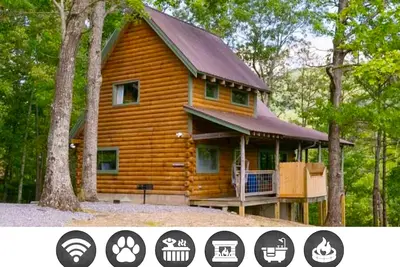 Image de Evie's Mountain Castle: Pet Friendly, Free Attraction Tickets, Hot Tub & Close to Cades Cove