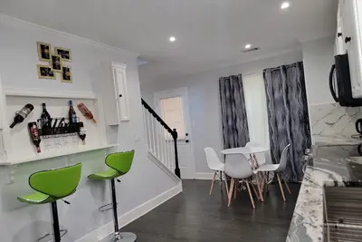 Image de Heroes Plush-Exclusive bougie abode