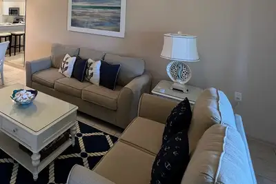 Image de Beautifully furnished and decorated condo in Stoneybrook Estero