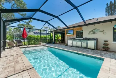 Image de New 3-Bed Luxury Beach Home w/ Pool | Sleeps 9