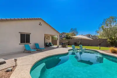 Image de Airy desert home with an enclosed yard, private pool, hot tub, firepit, & W/D