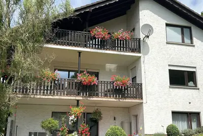 Image de Appartement de vacances \"Zur Schönen Aussicht\" avec vue sur la montagne, balcon et Wi-Fi