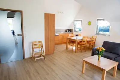 Image de Maison de vacances 'Haus 2, 70 Qm, 2 Schlafzimmer' avec jardin partagé, balcon et Wi-Fi