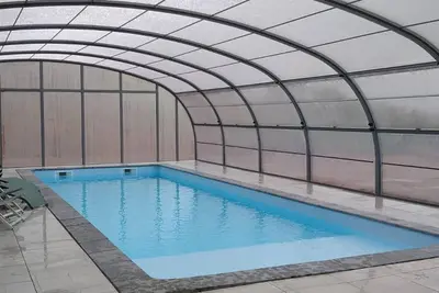 Image de Grande maison rénovée avec piscine chauffée, salle de jeux, pour 14 pers. à Sail-les-Bains