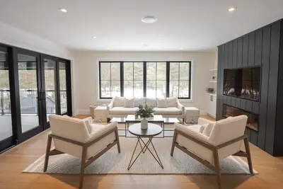 Image de Brand New Family-Size Loft in Nottawa, 5min to CWood, 15 to Blue! 3br Sleeps 7