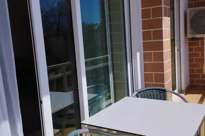Image de Apartamento com 2 Quartos em Alvor. Moderno e Acolhedor. Perto da Praia