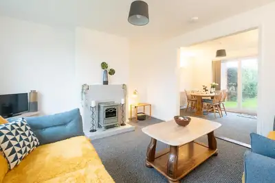 Image de Hollybobs - sleeps 5 guests in 3 bedrooms