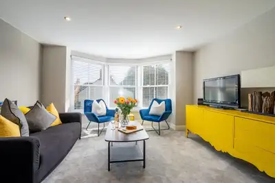 Image de Dewsbury Court  - sleeps 4 guests  in 2 bedrooms