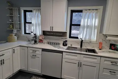 Image de Experience Prosser in style: Cozy wine country 2br retreat with 5 beds.