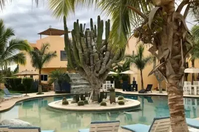 Image de 3ap Beachy 1 bedroom 1 Bath Pool Lrg Patio\n