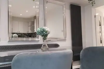 Image de Stylish 3 Bed, 2 bathrooms, sleeps 5, Pet-Friendly