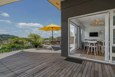 Image de The Blockhouse - Whangamatā Holiday Home
