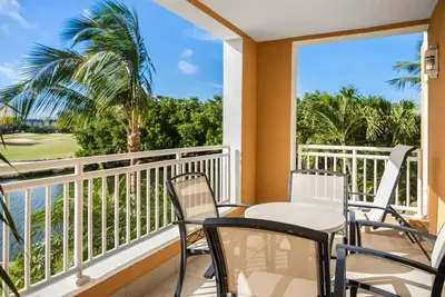 Image de 1 Bedroom Resort Condo Eagle Beach & Golf. \n