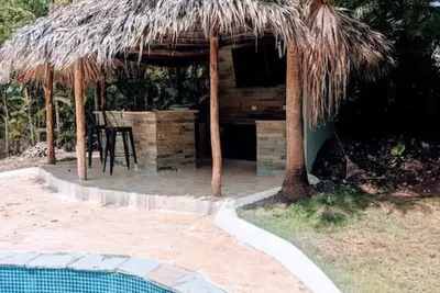 Image de Beautiful Tiki Bar Villa