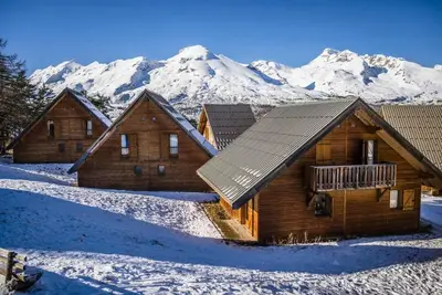 Image de Chalet, 150m du centre station, vue montagne, remise en forme, piscine, terrasse, parking
