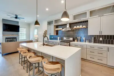 Image de Family Home w/ Backyard ~ 2 Mi to Downtown Atlanta