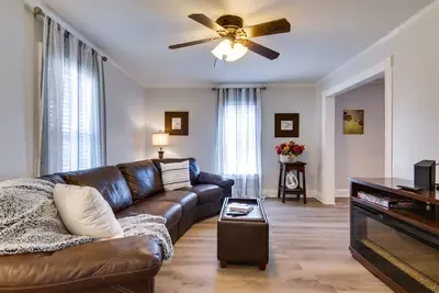 Image de Charming Salisbury Getaway w\/ Grill & Fire Pit!