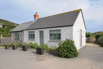 Image de Pendower Cottage, pet friendly, with open fire in Porthgwarra