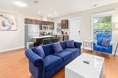 Image de Affordable 2-Br Heart of Detroit
