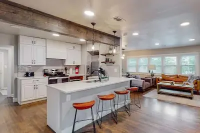 Modern Stay | 10 Min Walk From At&T Stadium