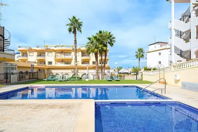 Image de Appartement 'Villamartin' avec piscine partagée, Wi-Fi et climatisation