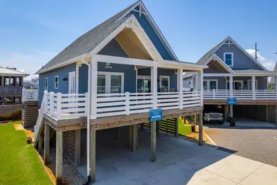 Image de Ocracoke Cottage: Semi-Oceanfront, Hot Tub, Close walk to the Beach