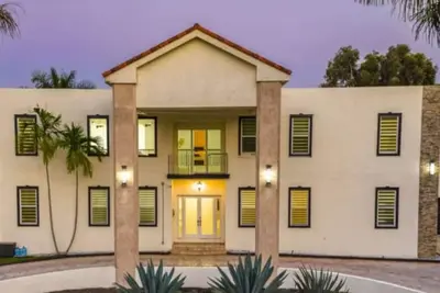 Image de 8k+ Sf Mansion Cinema\/Pool\/Game Room
