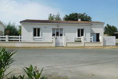 Image de Maison spacieuse proche plage avec véranda et jardin à La Faute-sur-Mer