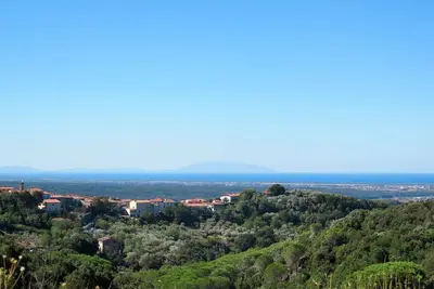 Image de Confortable appartement pour 6 personnes avec piscine, climatisation, Wifi, Tv, terrasse et parking