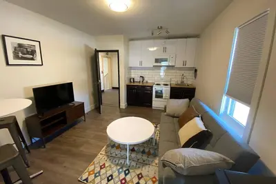 Image de Charmant Condo 1 Chambre Parking Gratuit Et Balcon