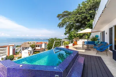 Image de Beautiful Bay views! Private dipping pool.