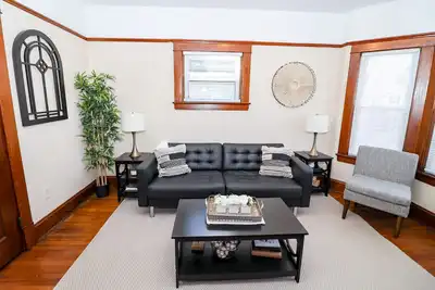 Image de Spacious 2Bd Ideal for Traveling Professionals!