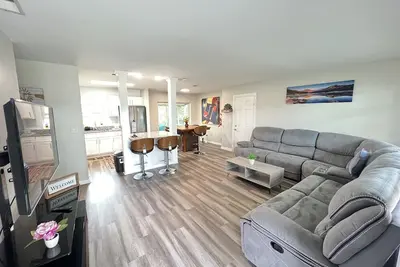Image de 3-bed home near BuschGarden, Usf, Rj Stadium, Zoo, Aquarium, beach, trails