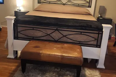 Image de Suite Dreams in a quiet suburban St. Louis neighborhood.