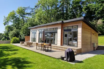 Image de Elderberry Lodge | sleeps 4 - Hot Tub, Dog Friendly - 5* Gold Award