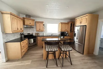 Image de Mountain getaway w\/ hot tub & heated garage