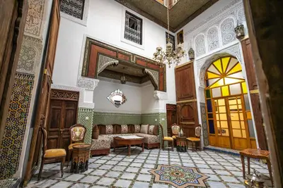 Image de Riad ancestral au cœur de la Médina de Fès avec superbe terrasse panoramique.