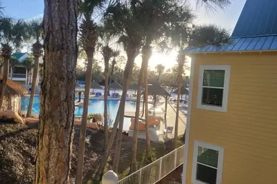 Image de Condo in Perdido Key, Florida. 1/2 mile from the gulf and white sand beaches.