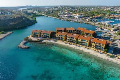 Image de Lovely, relaxing condo located on beautiful peninsula. Only meters from beach!